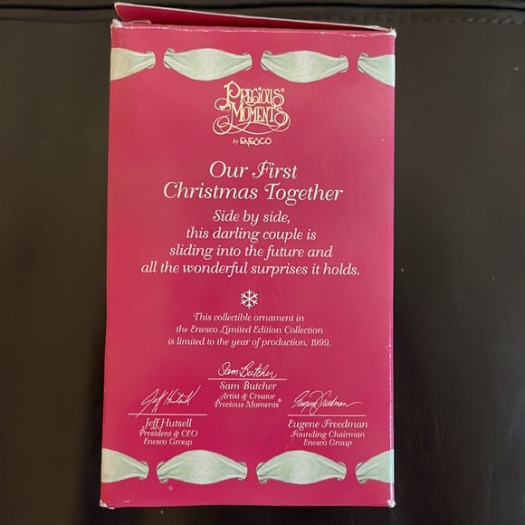 Precious Moment Christmas ornament - Picture 7 of 9